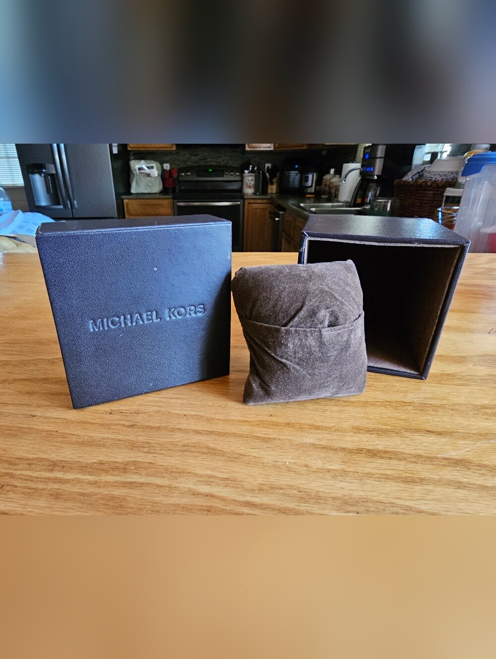 Michael Kors Dark Brown Presentation Watch Box with Pillow Gifting Pre-Owned